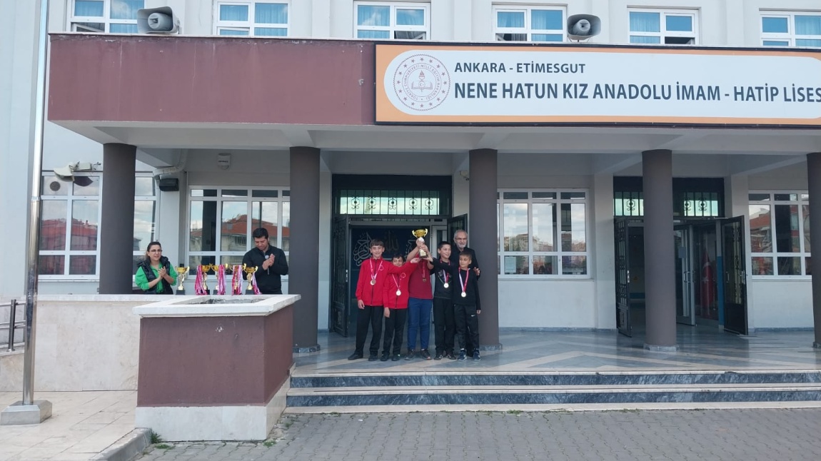  Okullar Arası Geleneksel Türk Okçuluğu yarışmalarında Derece Alan Öğrencilerimize Madalya Töreni 